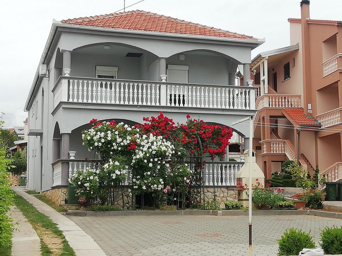 Apartmani Kod Rade Pakoštane Dış mekan fotoğraf